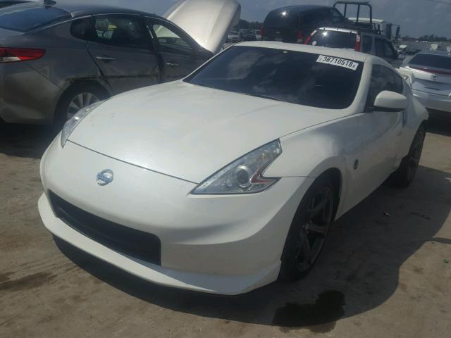 JN1AZ4EHXDM381289 - 2013 NISSAN 370Z BASE WHITE photo 2