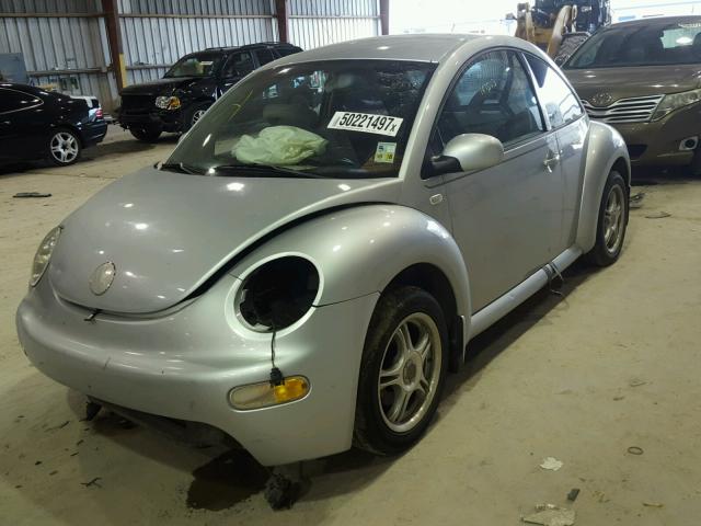 3VWCB21C72M440094 - 2002 VOLKSWAGEN NEW BEETLE Gümüş foto 2