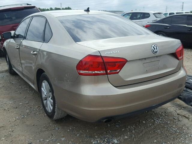 1VWAT7A30FC054545 - 2015 VOLKSWAGEN PASSAT S GOLD photo 3