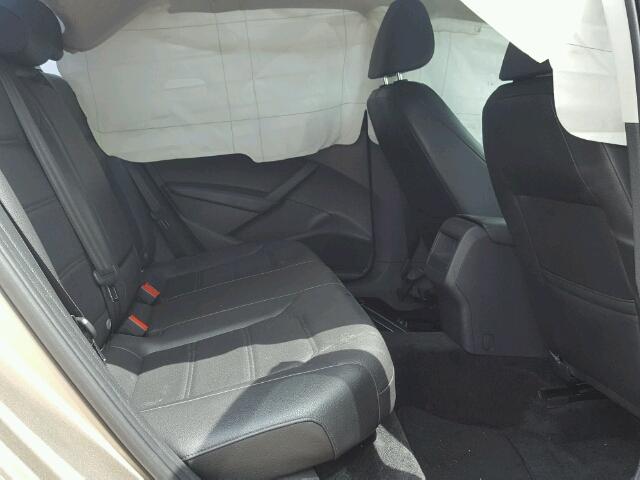 1VWAT7A30FC054545 - 2015 VOLKSWAGEN PASSAT S ذهبي صورة 6