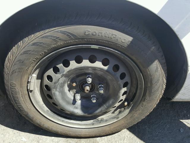 JTLKE50E581039261 - 2008 TOYOTA SCION XB WHITE photo 9