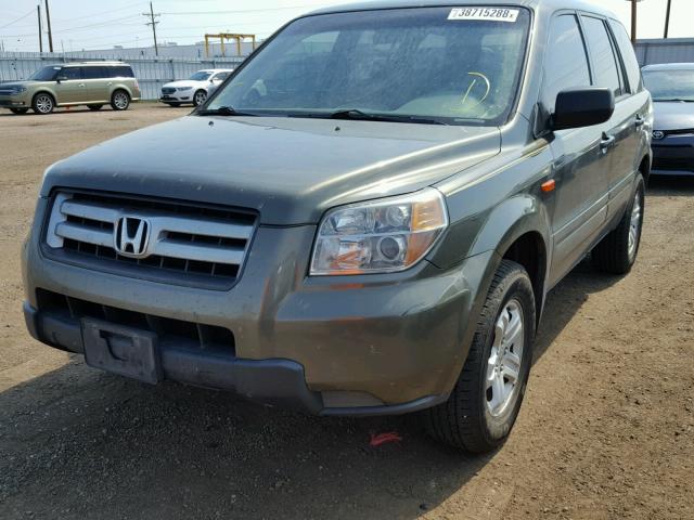 5FNYF28176B050298 - 2006 HONDA PILOT LX GREEN photo 2