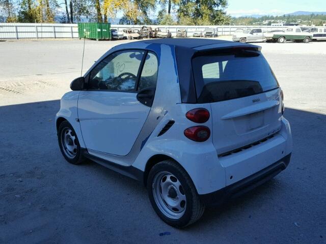 WMEEJ3BA5EK780522 - 2014 SMART FORTWO PUR TWO TONE photo 3