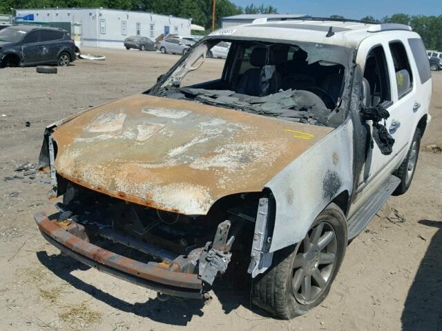 1GKFK03299R131040 - 2009 GMC YUKON WHITE photo 2