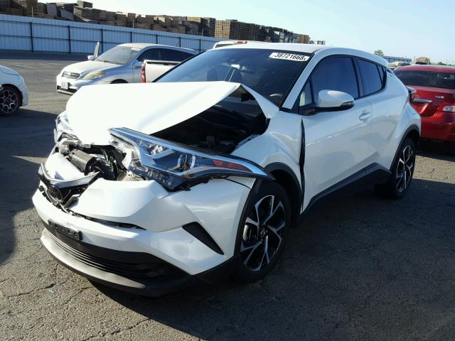 NMTKHMBXXJR011295 - 2018 TOYOTA C-HR XLE WHITE photo 2