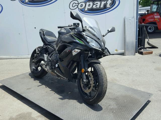 JKAEXEJ19HDA01283 - 2017 KAWASAKI EX650 J შავი ფოტო 1