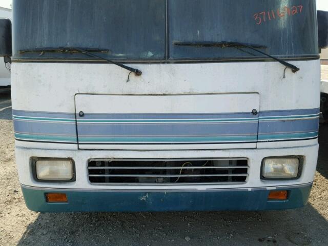 1GBKP37N3R3325667 - 1994 AIRE MOTORHOME TURQUOISE photo 7