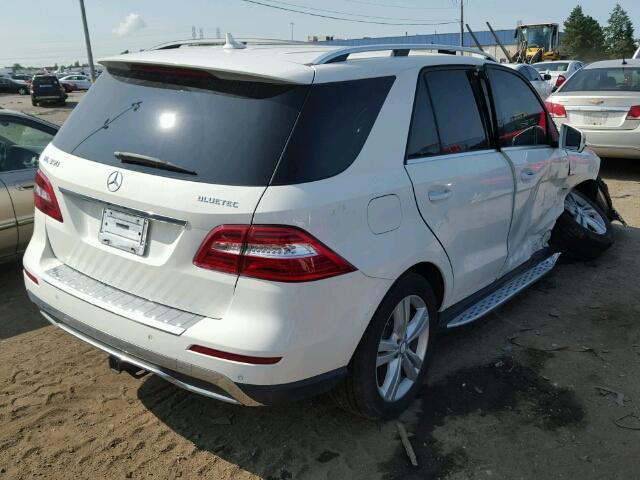 4JGDA2EB3CA080909 - 2012 MERCEDES-BENZ ML 350 BLU WHITE photo 4