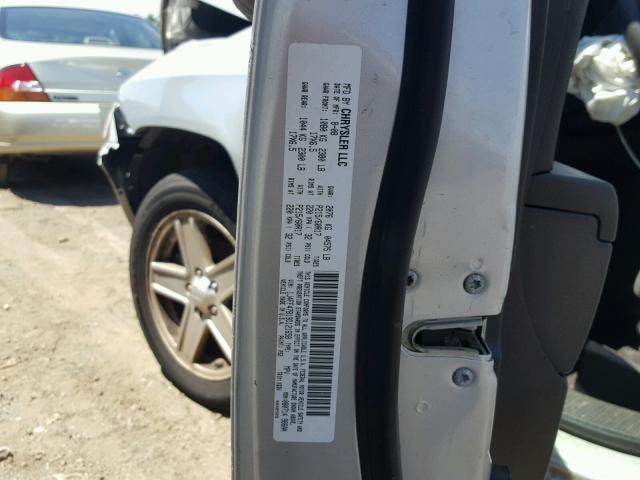 1J4FF47B19D121658 - 2009 JEEP COMPASS SP SILVER photo 10