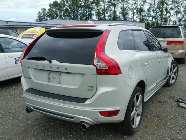 YV4902DZXC2297439 - 2012 VOLVO XC60 T6 WHITE photo 4