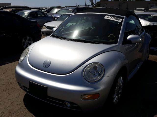 3VWCM31Y14M312996 - 2004 VOLKSWAGEN NEW BEETLE ვერცხლისფერი ფოტო 2