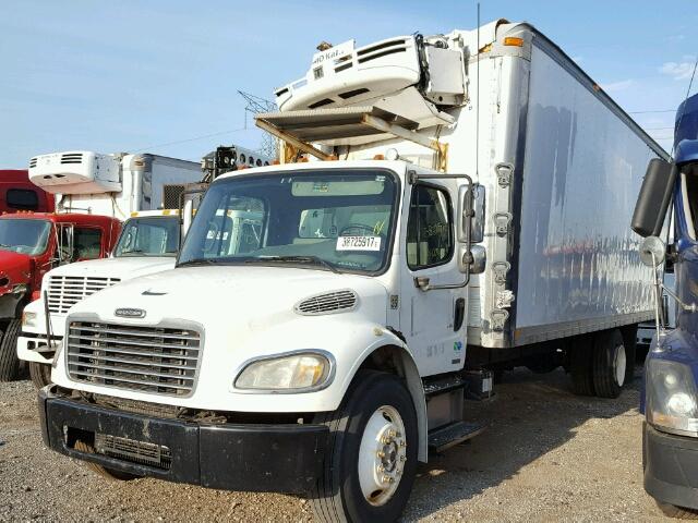 1FVACXDT08HZ71137 - 2008 FREIGHTLINER M2 106 MED WHITE photo 2