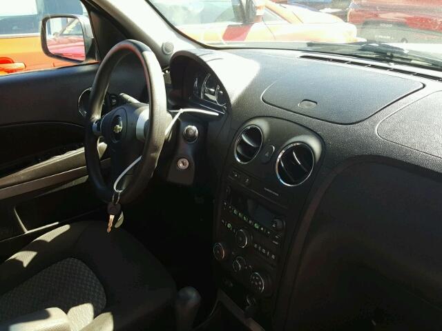 3GNBAAFW1BS558191 - 2011 CHEVROLET HHR LS WHITE photo 9