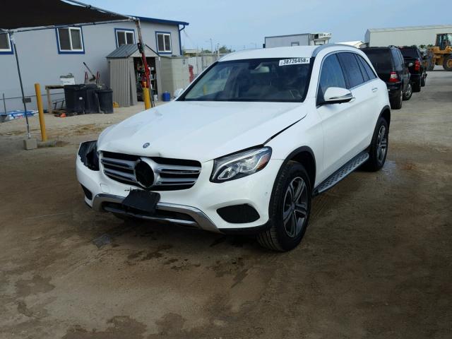 WDC0G4JB9HF157919 - 2017 MERCEDES-BENZ GLC 300 WHITE photo 2