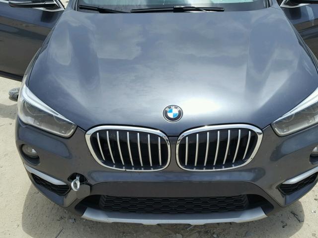 WBXHT3C32G5E56554 - 2016 BMW X1 XDRIVE2 Сұр фото 7