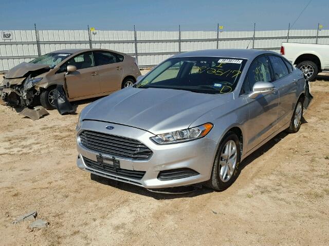 1FA6P0H78E5386139 - 2014 FORD FUSION SE SILVER photo 2