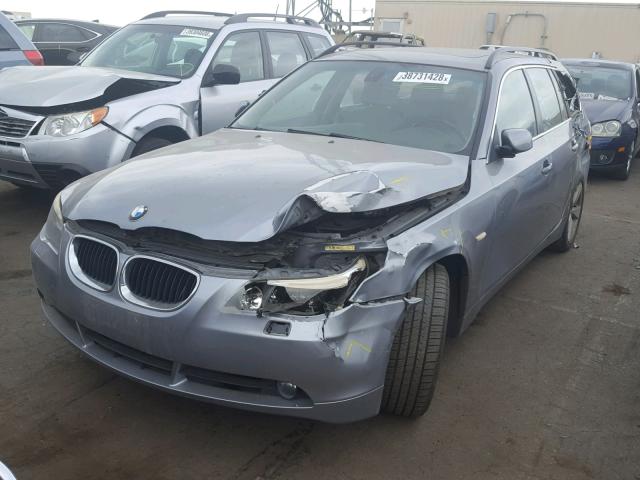 WBANN73596CN02016 - 2006 BMW 530 XIT GRAY photo 2