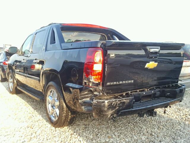 3GNMCGE08DG367196 - 2013 CHEVROLET AVALANCHE BLACK photo 3