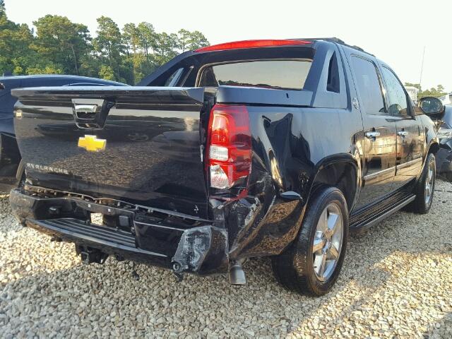 3GNMCGE08DG367196 - 2013 CHEVROLET AVALANCHE BLACK photo 4