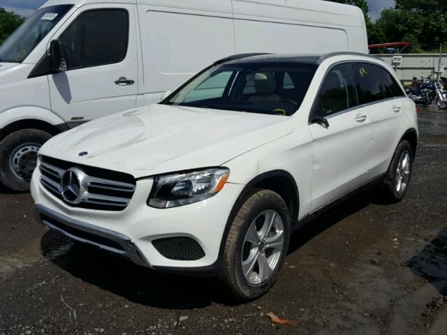 WDC0G4KB6JV026005 - 2018 MERCEDES-BENZ GLC 300 4M WHITE photo 2