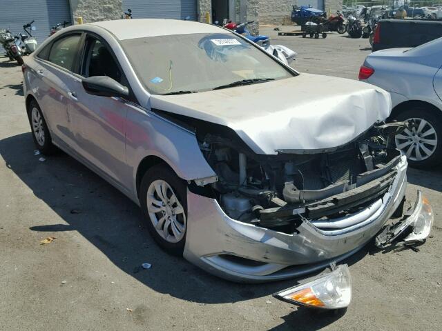 5NPEB4AC0CH378021 - 2012 HYUNDAI SONATA GLS SILVER photo 1