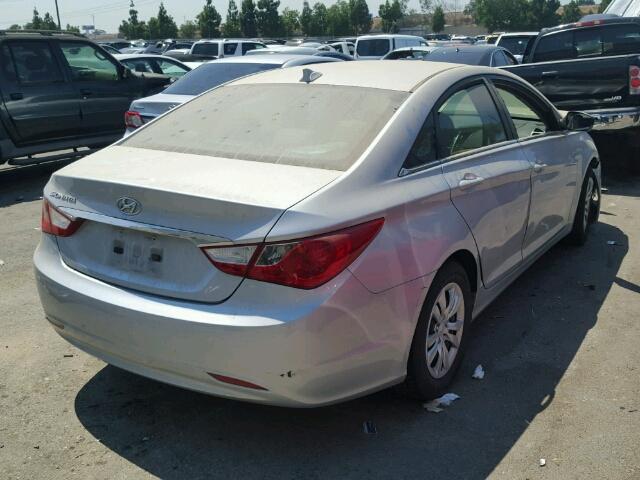 5NPEB4AC0CH378021 - 2012 HYUNDAI SONATA GLS SILVER photo 4