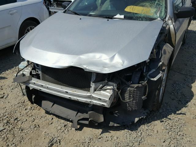 3FAHP0GA8CR354842 - 2012 FORD FUSION S SILVER photo 9