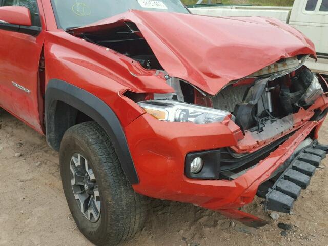 3TMCZ5AN5HM063498 - 2017 TOYOTA TACOMA DOU ORANGE photo 9