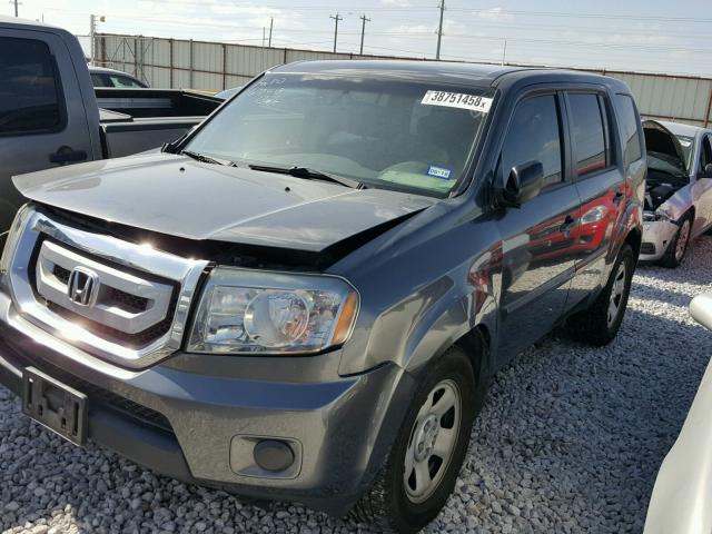 5FNYF3H20BB051026 - 2011 HONDA PILOT LX CHARCOAL photo 2