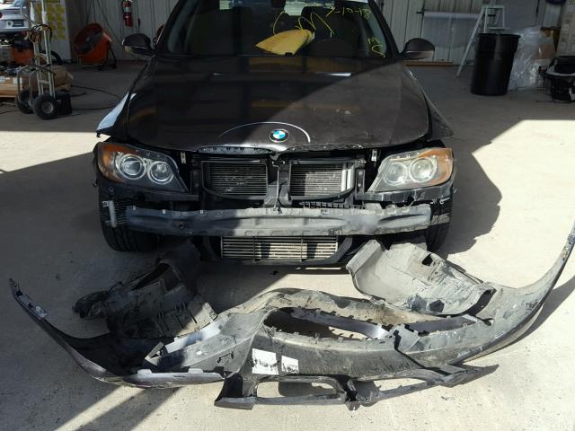 WBAVB77598NH80458 - 2008 BMW 335 I GRAY photo 9