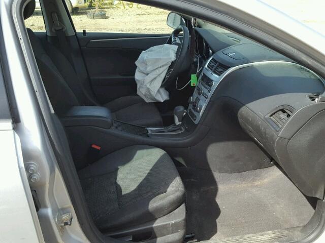 1G1ZC5EU0BF307992 - 2011 CHEVROLET MALIBU 1LT ვერცხლისფერი ფოტო 5