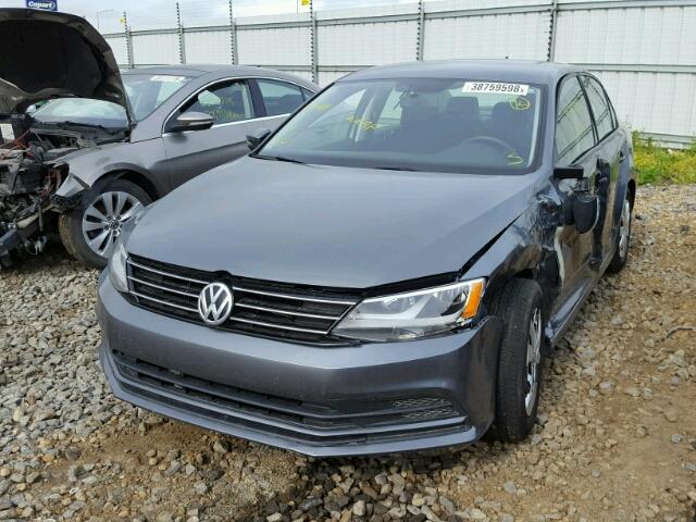 3VW2K7AJ9FM345579 - 2015 VOLKSWAGEN JETTA BASE ნაცრისფერი ფოტო 2