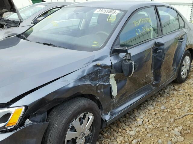 3VW2K7AJ9FM345579 - 2015 VOLKSWAGEN JETTA BASE ნაცრისფერი ფოტო 9