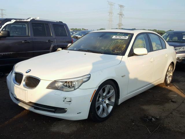 WBANW13548CZ76730 - 2008 BMW 535 I WHITE photo 2