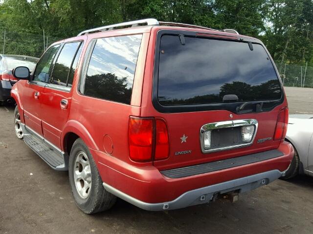 5LMFU28R31LJ11552 - 2001 LINCOLN NAVIGATOR RED photo 3