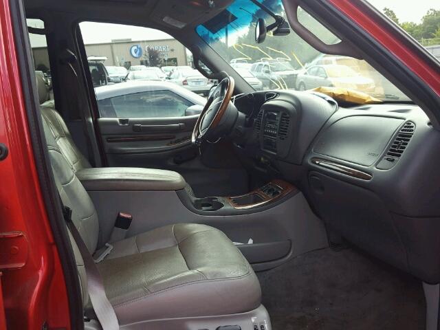 5LMFU28R31LJ11552 - 2001 LINCOLN NAVIGATOR RED photo 5