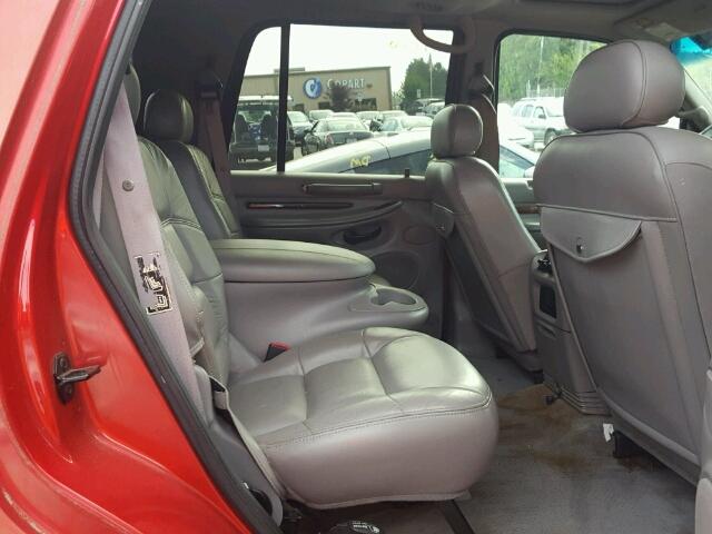 5LMFU28R31LJ11552 - 2001 LINCOLN NAVIGATOR RED photo 6