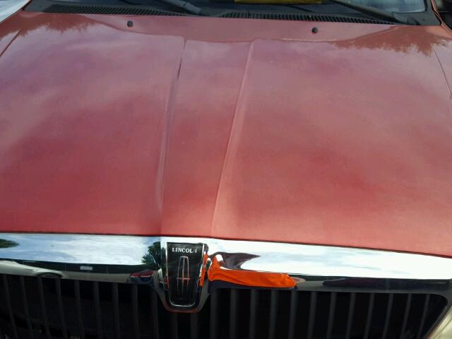 5LMFU28R31LJ11552 - 2001 LINCOLN NAVIGATOR RED photo 7