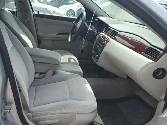 2G1WB58K569383951 - 2006 CHEVROLET IMPALA BLUE photo 5