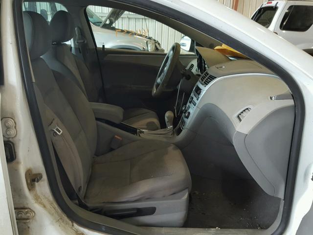 1G1ZA5EB5A4104868 - 2010 CHEVROLET MALIBU LS 白色 照片 5