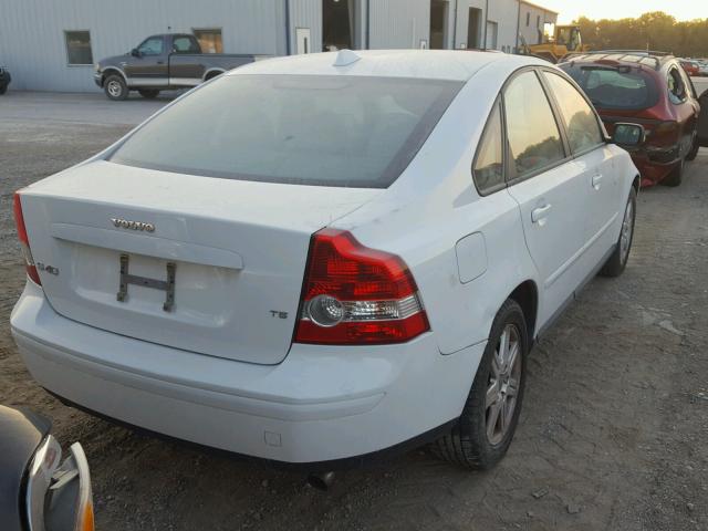 YV1MS682X52111021 - 2005 VOLVO S40 T5 WHITE photo 4