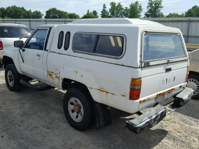 JT4RN63A7J0216588 - 1988 TOYOTA PICKUP RN6 WHITE photo 3