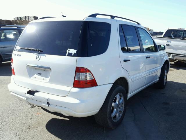 4JGAB75E52A363477 - 2002 MERCEDES-BENZ ML 500 WHITE photo 4