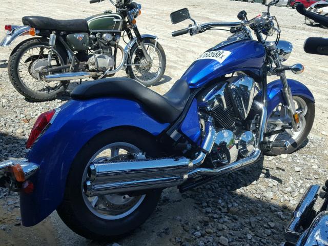 JH2SC6602FK500417 - 2015 HONDA VT1300 CR BLUE photo 4