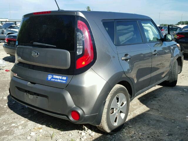 KNDJN2A26E7061661 - 2014 KIA SOUL GRAY photo 4