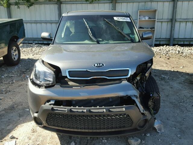 KNDJN2A26E7061661 - 2014 KIA SOUL GRAY photo 9