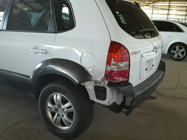 KM8JN12D27U672751 - 2007 HYUNDAI TUCSON SE WHITE photo 9