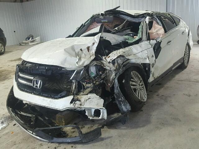 5J6TF3H35DL001266 - 2013 HONDA CROSSTOUR WHITE photo 2