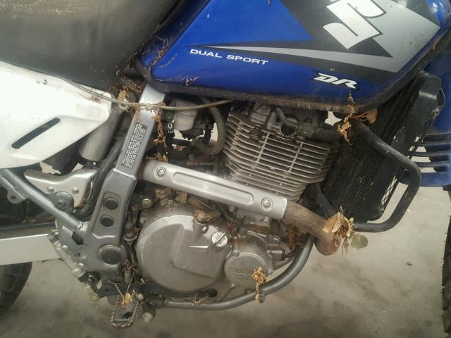 JS1SP46A152100092 - 2005 SUZUKI DR650 SE BLUE photo 7