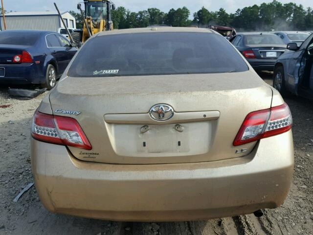 4T1BF3EK3BU167334 - 2011 TOYOTA CAMRY BASE GOLD photo 9